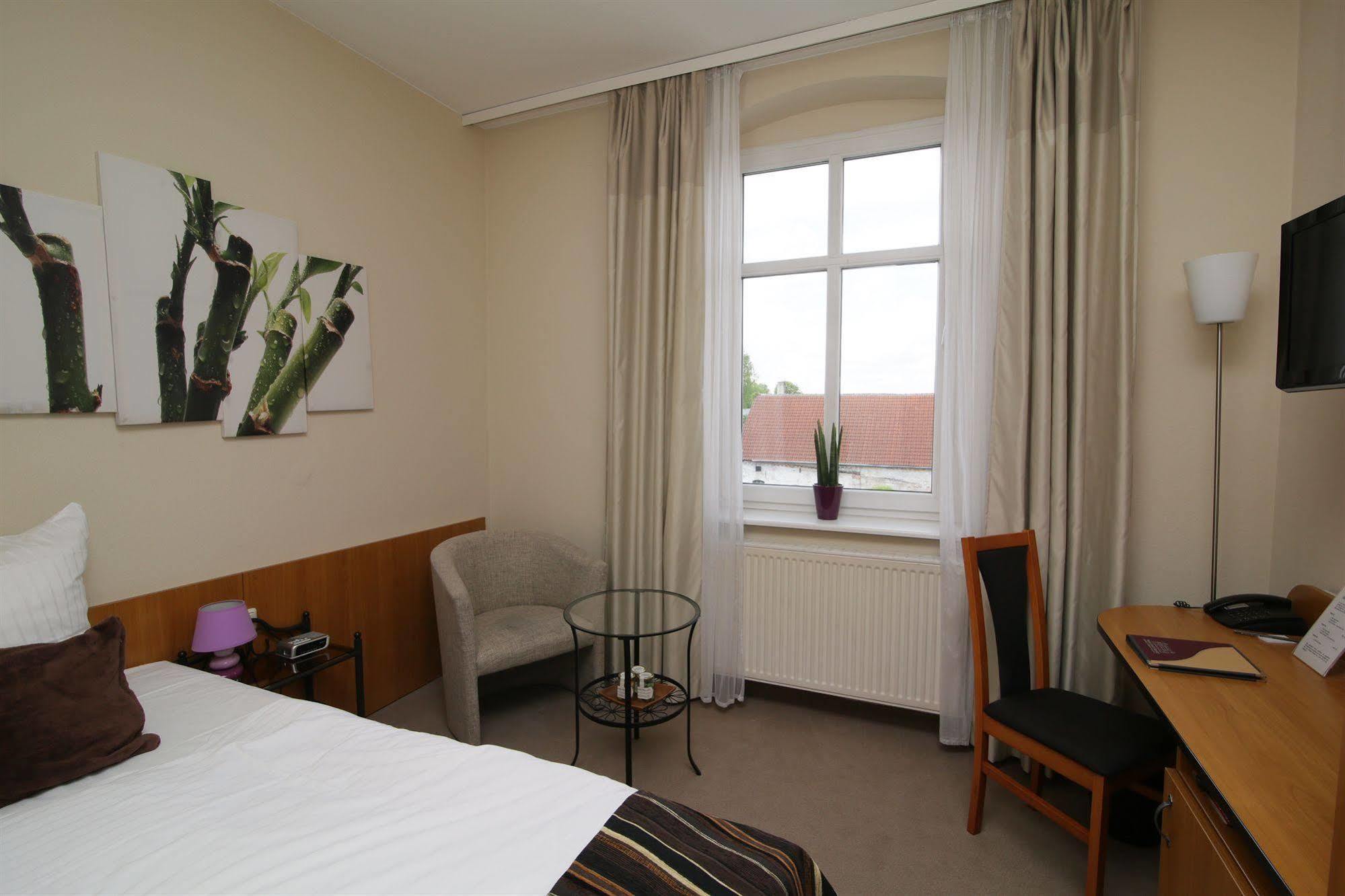Gut Hotel Stadt Beelitz Extérieur photo